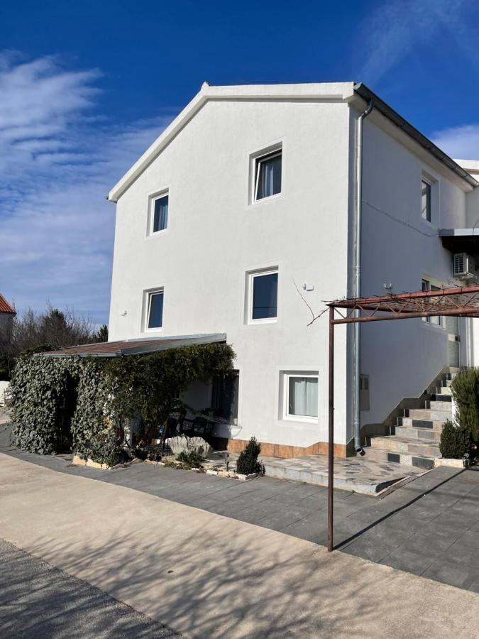 מסלניקה Apartments Frigan מראה חיצוני תמונה