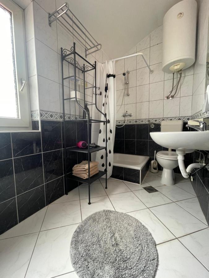 מסלניקה Apartments Frigan מראה חיצוני תמונה